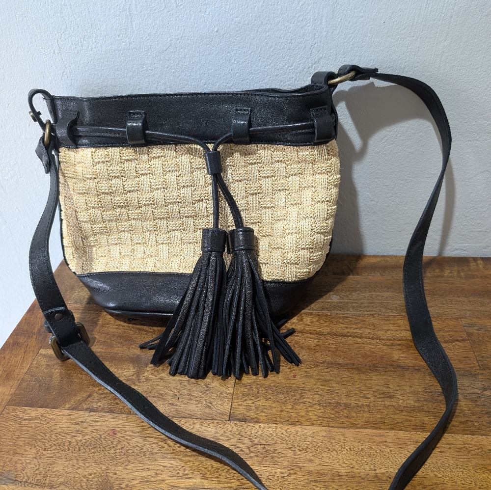 Johnny Was CESTINO ITALIAN RAFFIA BUCKET BAG - Picture 4 of 10